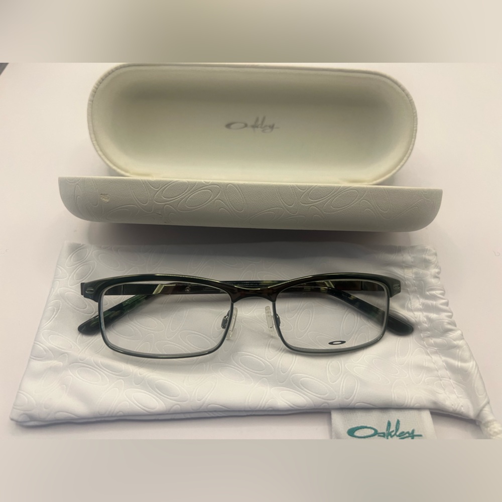 Authentic Oakley Ophthalmic (Rx) Women’s Taxed Olive Frame